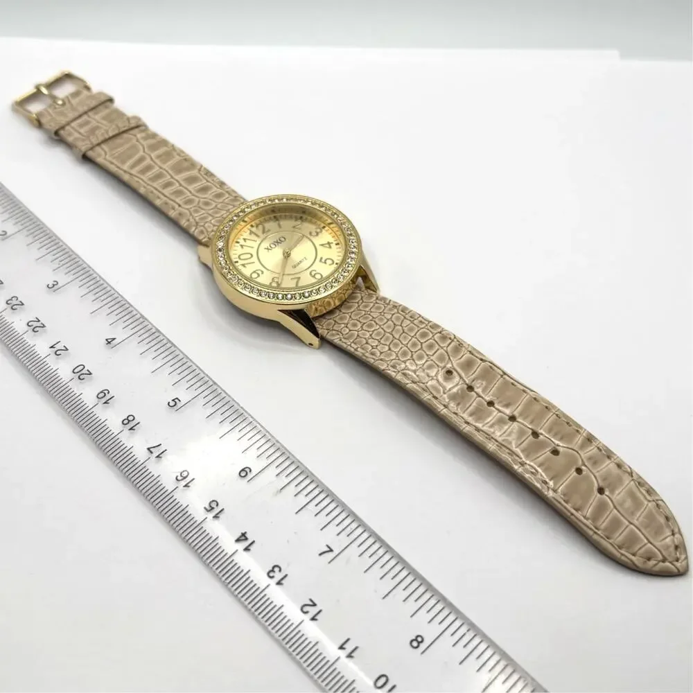 Y2K Gold XOXO Watch